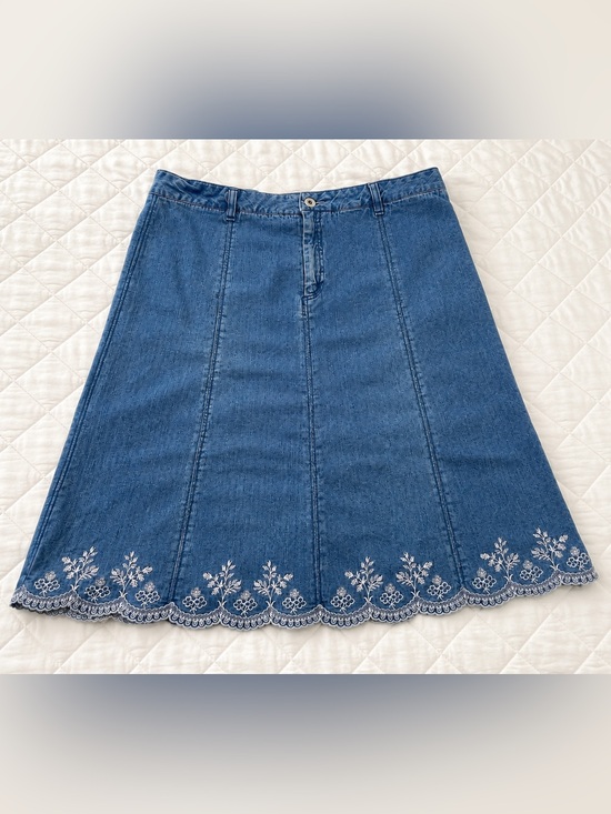 Northern Reflections Dresses & Skirts - Northern Reflections Blue Denim A-Line Skirt with White Embroidery